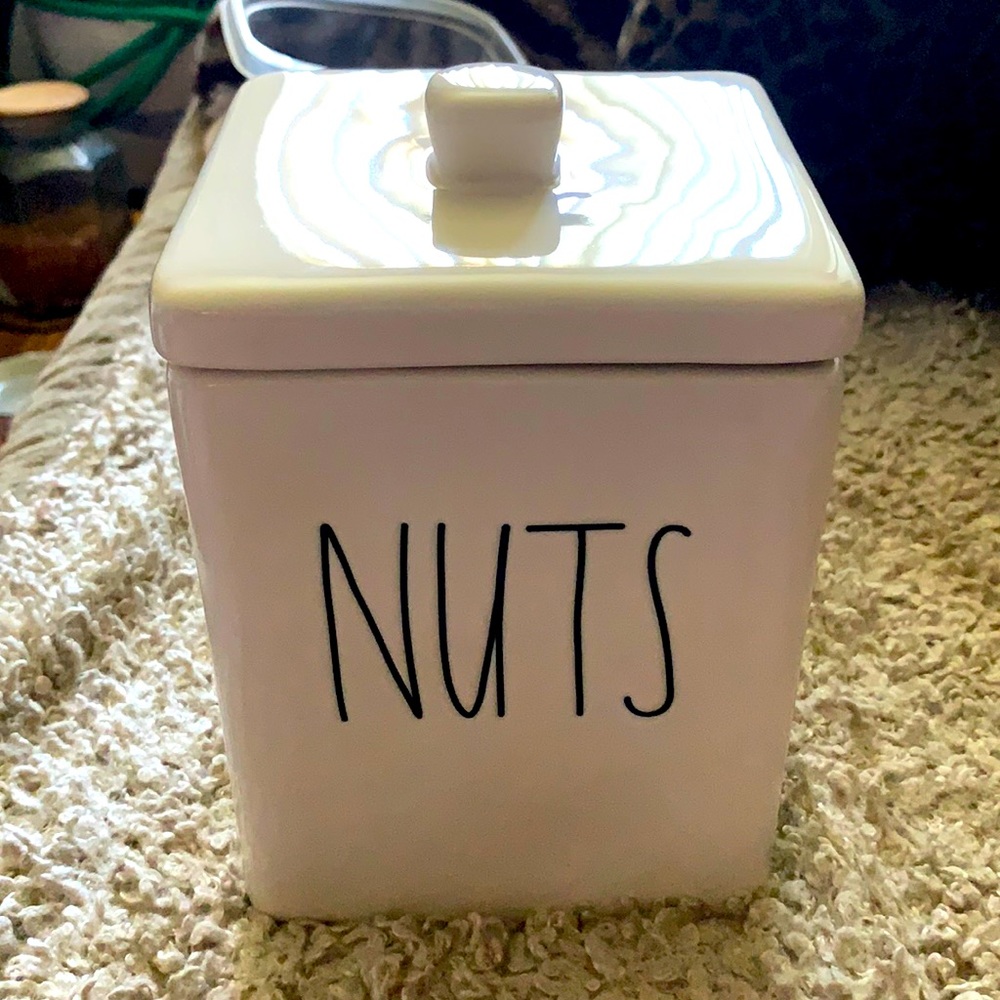 New Rae Dunn NUTS container